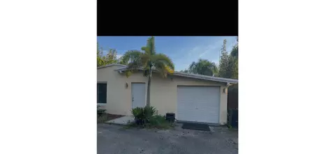 1604 NE 18th St, Fort Lauderdale, FL 33305