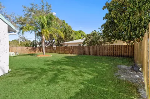 126 Ormond Ct, Sebastian, FL 32958 photo 22