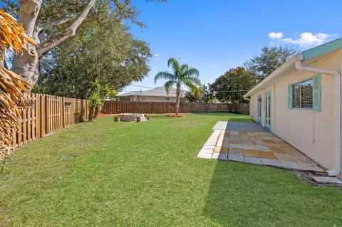 126 Ormond Ct, Sebastian, FL 32958 photo 24
