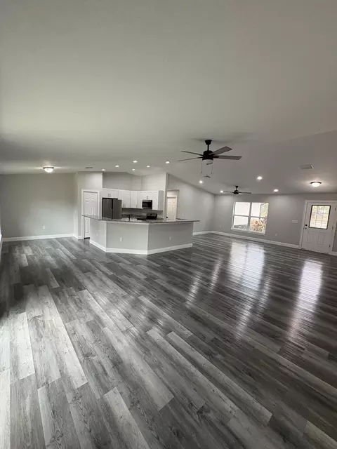 Living - 2897 NW 37th Ave, Okeechobee, FL 34972 photo 2 of 3