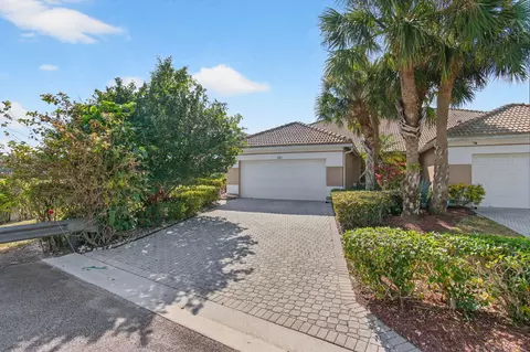 6862 Swansea Ln, Boynton Beach, FL 33472