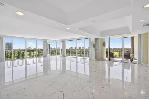 2427 Presidential Way #803, West Palm Beach, FL 33401