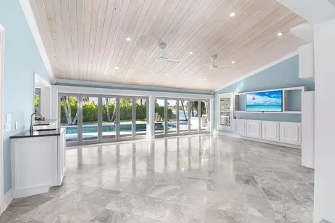 123 Olympus Way, Jupiter, FL 33477
