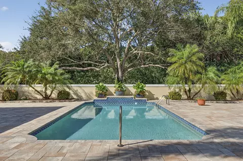 104 Hidden Oak Ln, Indian River Shores, FL 32963