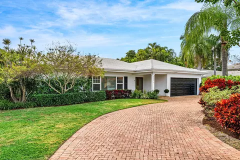 830 Tangerine Way, Gulf Stream, FL 33483