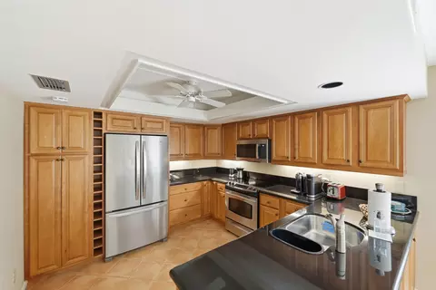 6404 SE Brandywine Ct #104, Stuart, FL 34997 photo 6