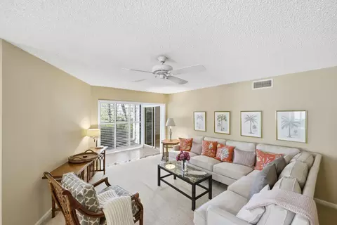 6404 SE Brandywine Ct #104, Stuart, FL 34997 photo 3