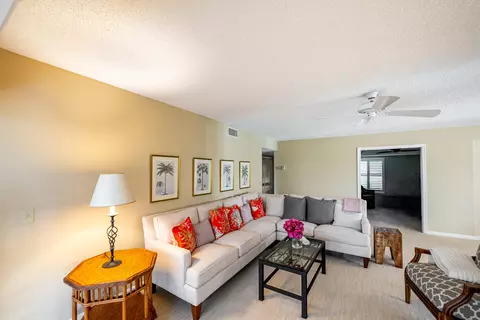 6404 SE Brandywine Ct #104, Stuart, FL 34997 photo 4