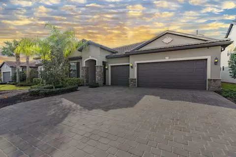 744 SE Villandry Way, Port Saint Lucie, FL 34984