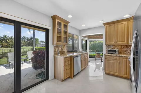 4881 Pineview Cir, Delray Beach, FL 33445 photo 18