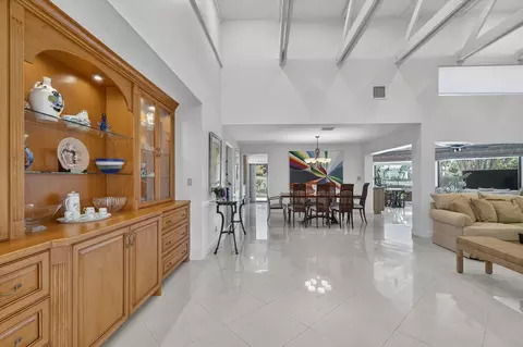 4881 Pineview Cir, Delray Beach, FL 33445 photo 3