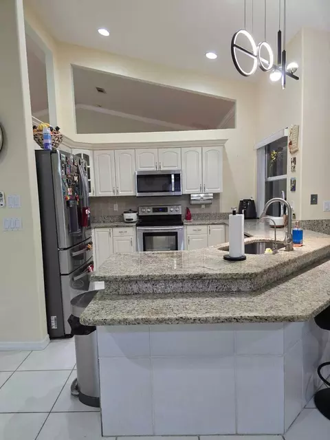 3212 SE Pinto St, Port Saint Lucie, FL 34984