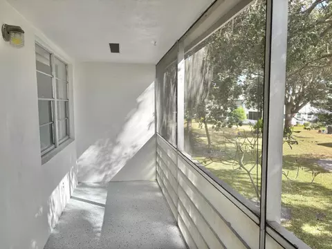 239 Sussex L, West Palm Beach, FL 33417