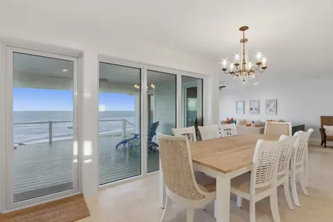 Dining - 1031 SE Macarthur Blvd, Stuart, FL 34996 photo 6 of 7