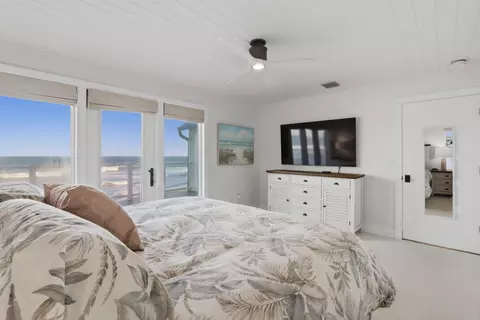 Bedroom - 1031 SE Macarthur Blvd, Stuart, FL 34996 photo 1 of 4