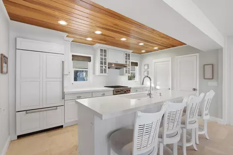 Kitchen - 1031 SE Macarthur Blvd, Stuart, FL 34996 photo 2 of 9