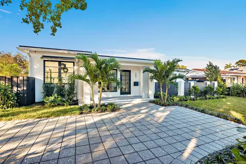 263 Alhambra Pl, West Palm Beach, FL 33405