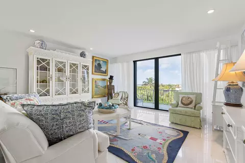 2275 S Ocean Blvd #307A, Palm Beach, FL 33480