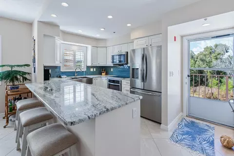 2950 SE Ocean Blvd #109-304, Stuart, FL 34996