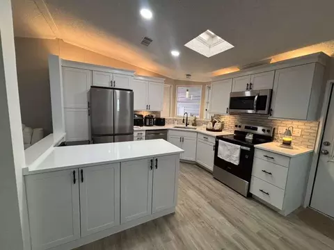 141 Plantation Blvd, Lake Worth, FL 33467