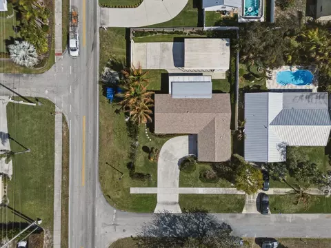 102 Chapel Ln, Tequesta, FL 33469 photo 10