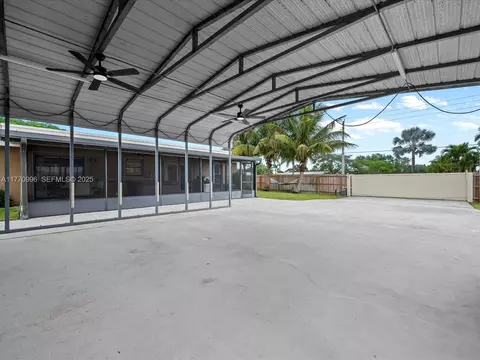 102 Chapel Ln, Tequesta, FL 33469 photo 7