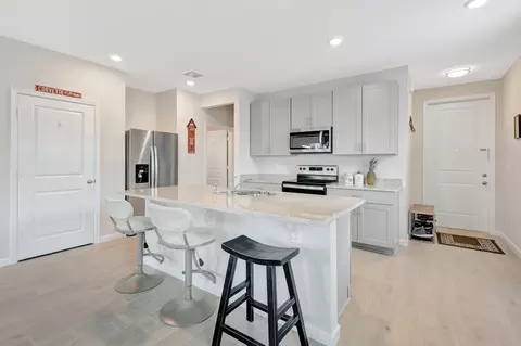 Kitchen - 2401 SE Tarvest Way, Stuart, FL 34997 photo 1 of 5