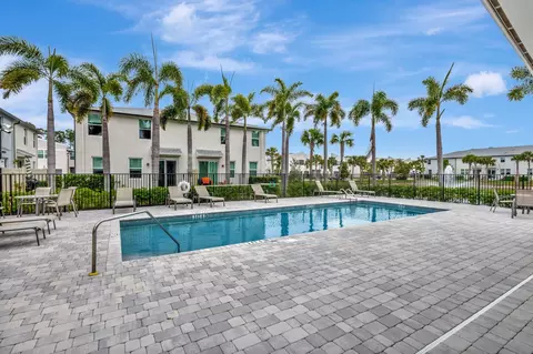 Exterior - 2401 SE Tarvest Way, Stuart, FL 34997 photo 5 of 6