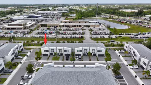 View/Area - 2401 SE Tarvest Way, Stuart, FL 34997 photo 4 of 8