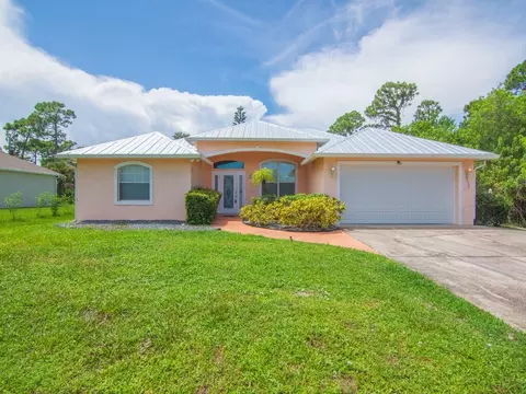 1456 Schumann Dr, Sebastian, FL 32958