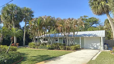 282 SEdgewood Dr, Stuart, FL 34996