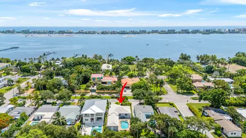 1023 S, FL 33460