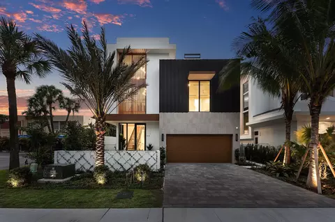810 Palm Trl, Delray Beach, FL 33483