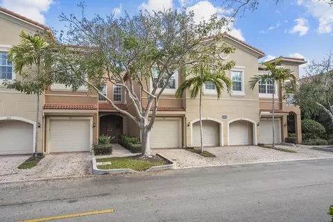 4870 Bonsai Cir #106, Palm Beach Gardens, FL 33418