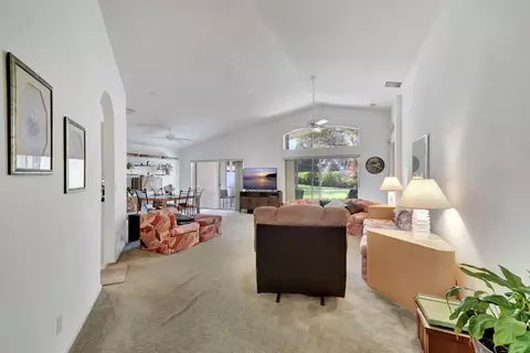 5767 Seashell Ter, Boynton Beach, FL 33437 photo 2