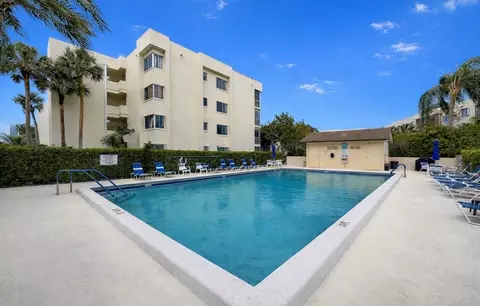 3178 Via Poinciana #305, Lake Worth, FL 33467