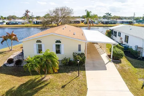 8125 Meadowlark Ln, Port Saint Lucie, FL 34952