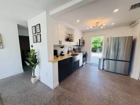 2711 NE 11th Ter, Pompano Beach, FL 33064