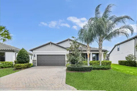 479 SE Vallarta Dr, Port Saint Lucie, FL 34984
