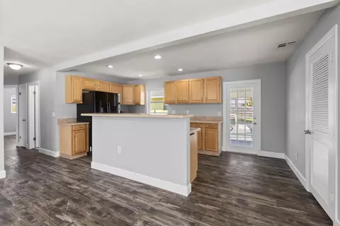 924 SE Dolphin Dr, Stuart, FL 34996 photo 12