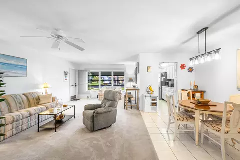 1010 Circle Ter E #C, Delray Beach, FL 33445 photo 2
