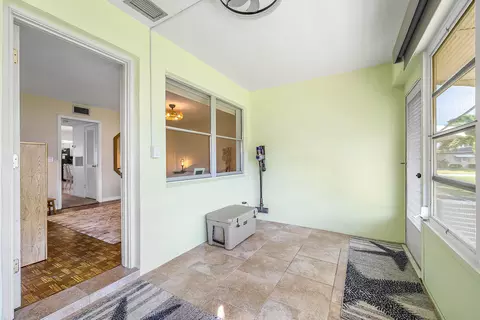 1010 Circle Ter E #C, Delray Beach, FL 33445 photo 23