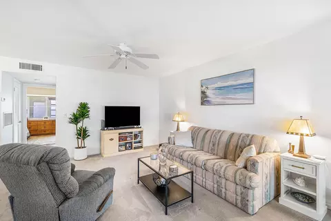 1010 Circle Ter E #C, Delray Beach, FL 33445 photo 4