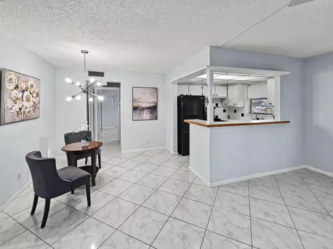 259 Windsor L, West Palm Beach, FL 33417
