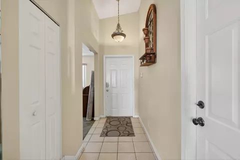 9042 SW Caprice Cir, Stuart, FL 34997 photo 2