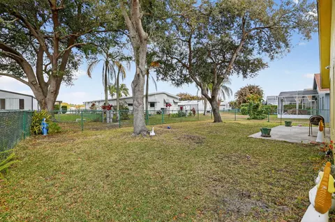 9042 SW Caprice Cir, Stuart, FL 34997 photo 10