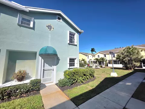 311 Waterside Dr #9C, Hypoluxo, FL 33462