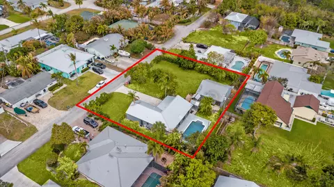 5666 SE Matousek St, Stuart, FL 34997 photo 4