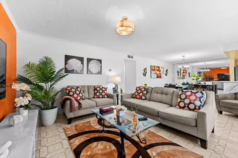200 NE 12th Ave #3A, Hallandale Beach, FL 33009
