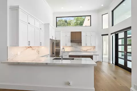 Kitchen - 108 Waters Edge Dr, Jupiter, FL 33477 photo 1 of 5